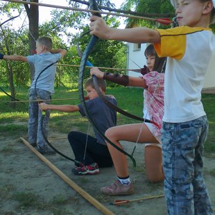 Gyermek íjászverseny